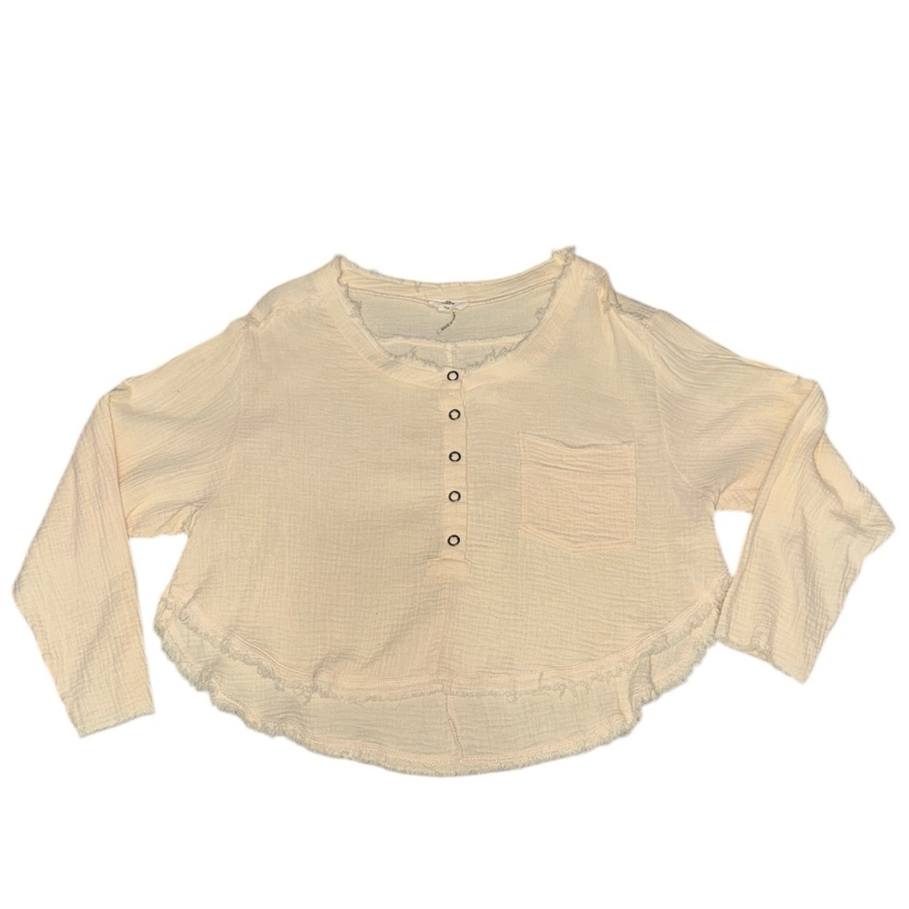 Entro Cream Long Sleeve High Low Top